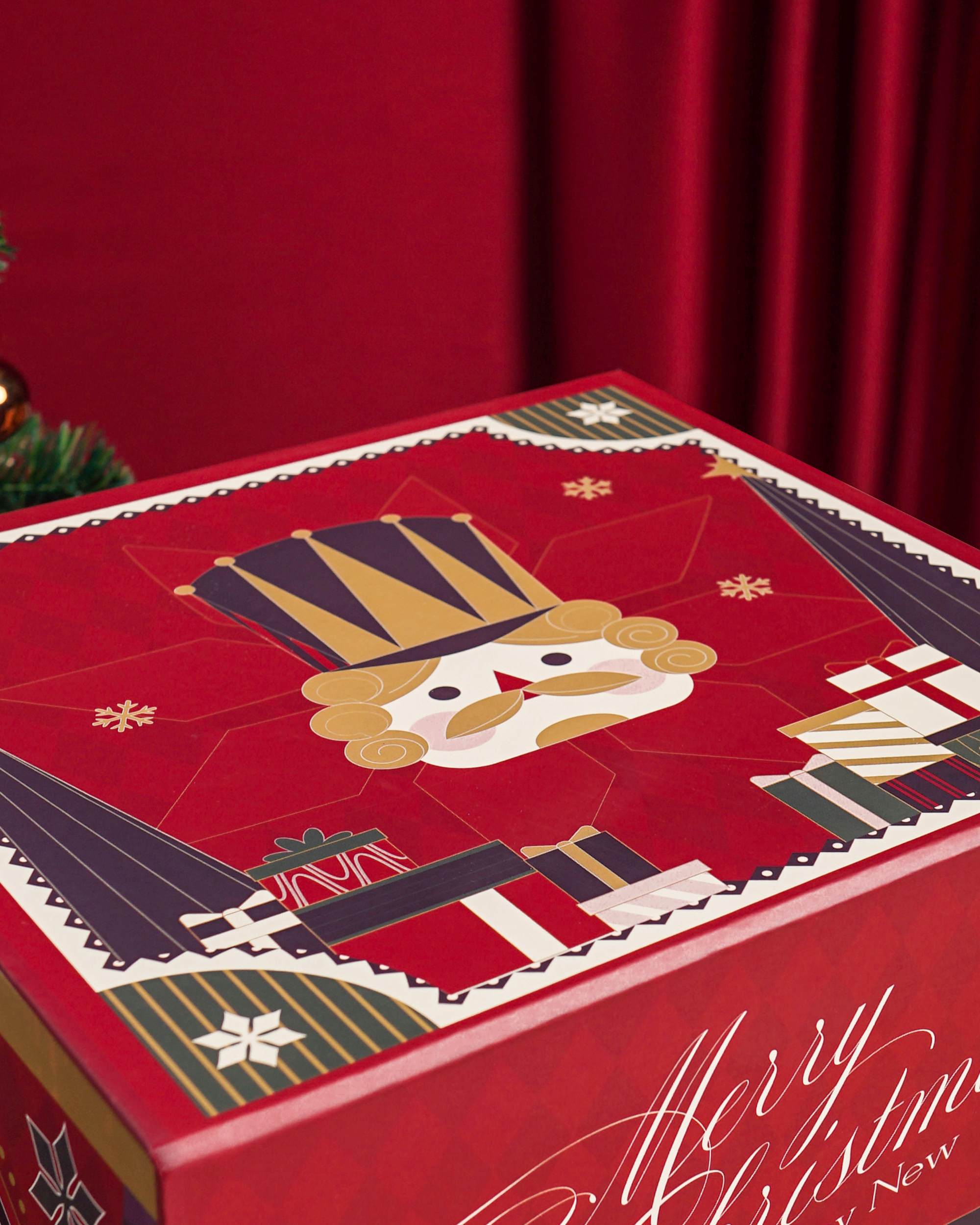 D’Lanier The Enchanted Noel Chocolate Christmas Hampers - Hampers Natal Coklat - Image 4